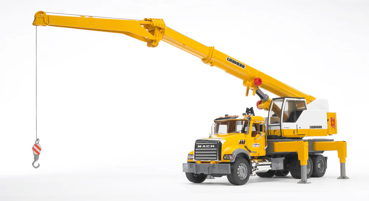 >Bruder 02818 MACK Granite Liebherr Crane Truck