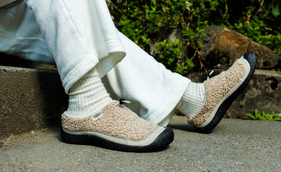 >KEEN Women's Howser III Slide - Plaza Taupe/Black