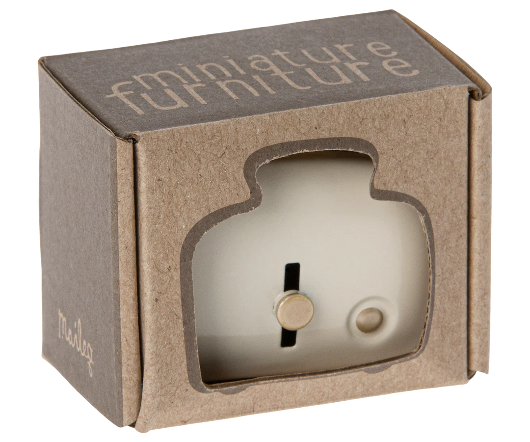 Maileg Miniature Toaster with bread - Off white