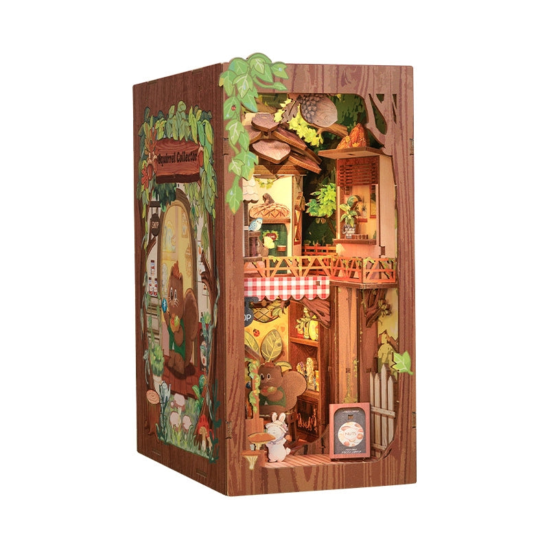 >Hands Craft DIY Book Nook Kit: Squirrel Collector with Dust Cover