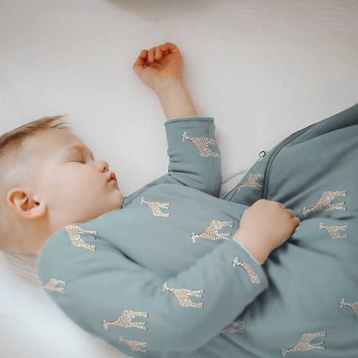>Gunamuna Baby 2.5 TOG Long Sleeve Sleep Bag - ﻿﻿Giraffe Moss
