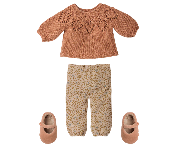 >Maileg Pants and knitted sweater, Size 3 - Vintage powder [Expected Receipt Date: Nov 26]