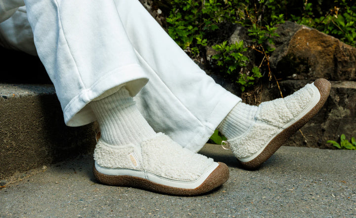 >KEEN Women's Howser II Slip-ons - Birch/Curry