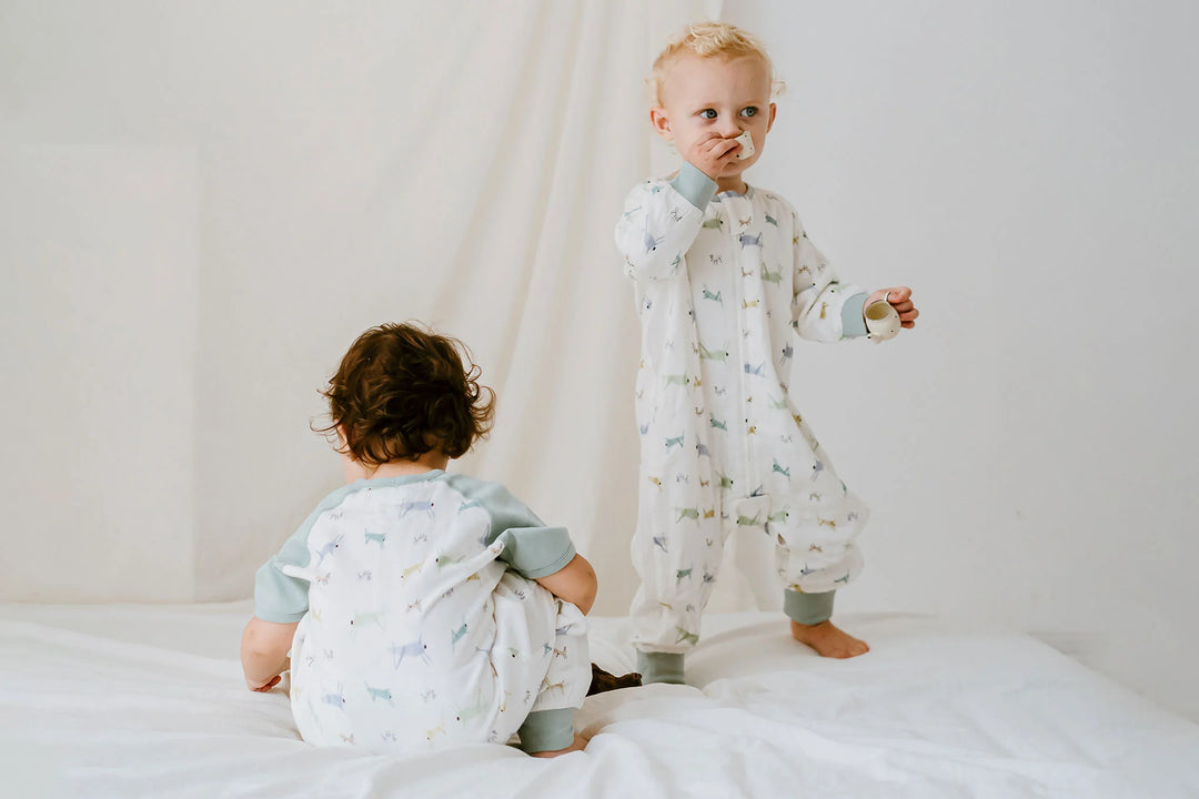 Nest Designs Kids 0.6 TOG Bamboo Pima Long Sleeve Footed Sleep Suit - The Ant & The Grasshopper