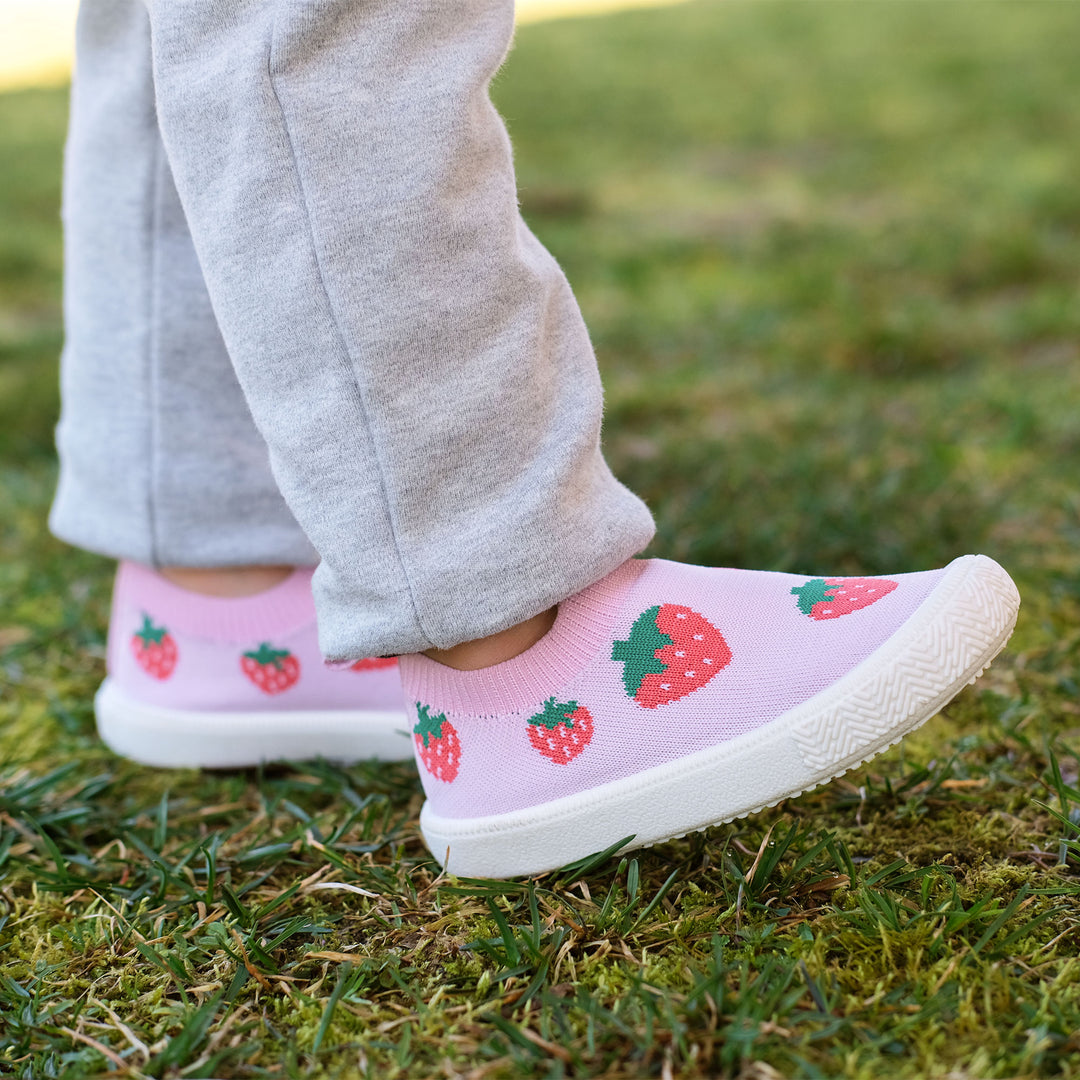 >Jan &amp; Jul Kids Graphic Knit Shoe - Pink Strawberry