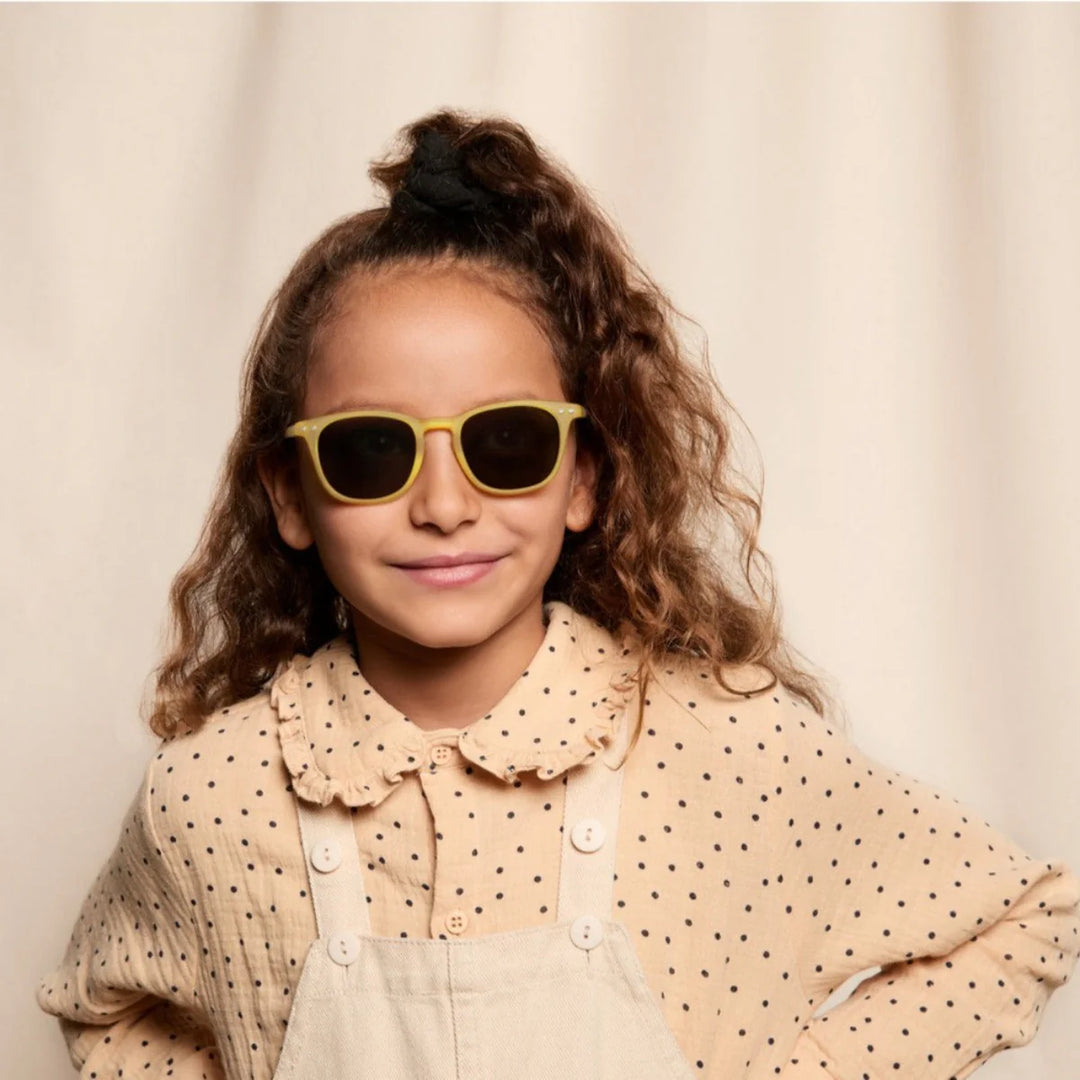 IZIPIZI PARIS Kids Polarized Sunglasses in Square #C - Yellow Honey