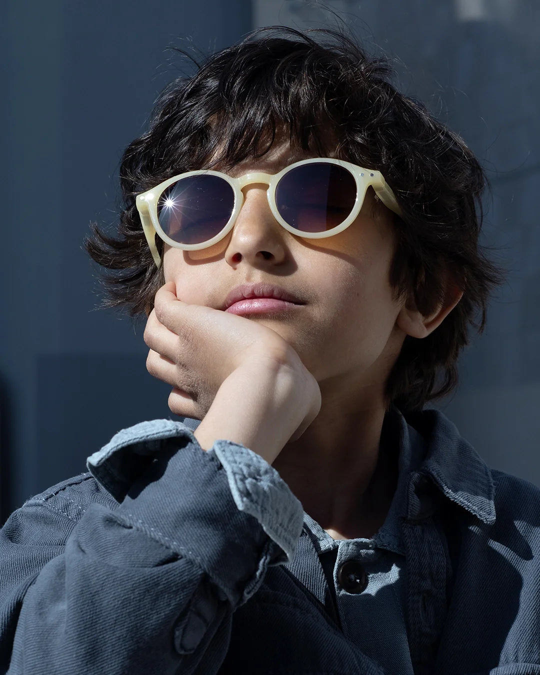 IZIPIZI PARIS Junior 5-10 Years Polarized Sunglasses in Pantos #D Shape - Washed Denim
