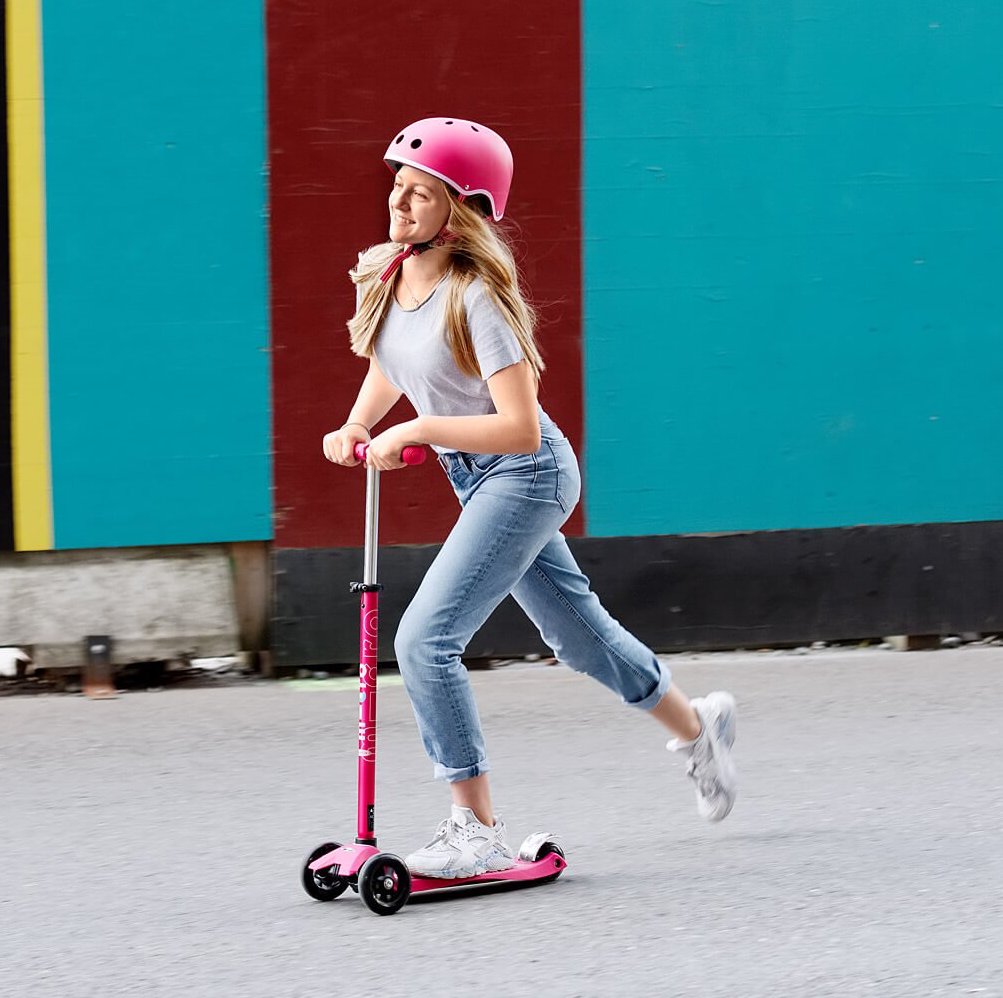 Micro Kids Maxi Deluxe LED Scooter - Pink [Age 5-12]