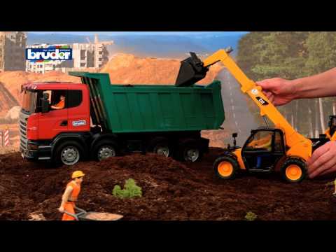 >Bruder 02142 CATERPILLAR Telehandler