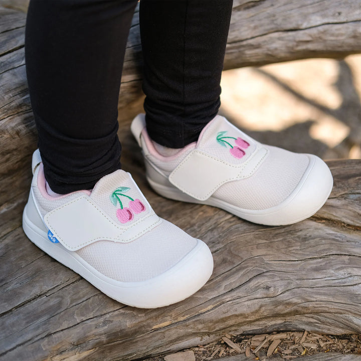 >Jan & Jul Kids Mini-Flyer Sneakers - Cherries