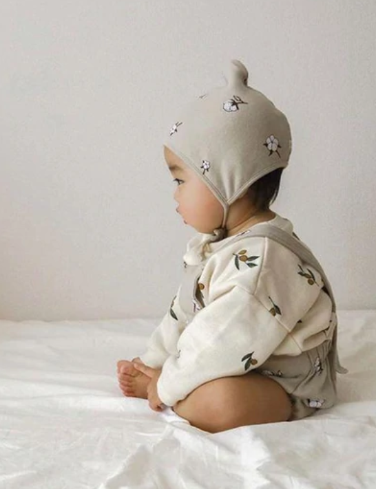 Organic Zoo Baby Pixie Bonnet in Cotton Field