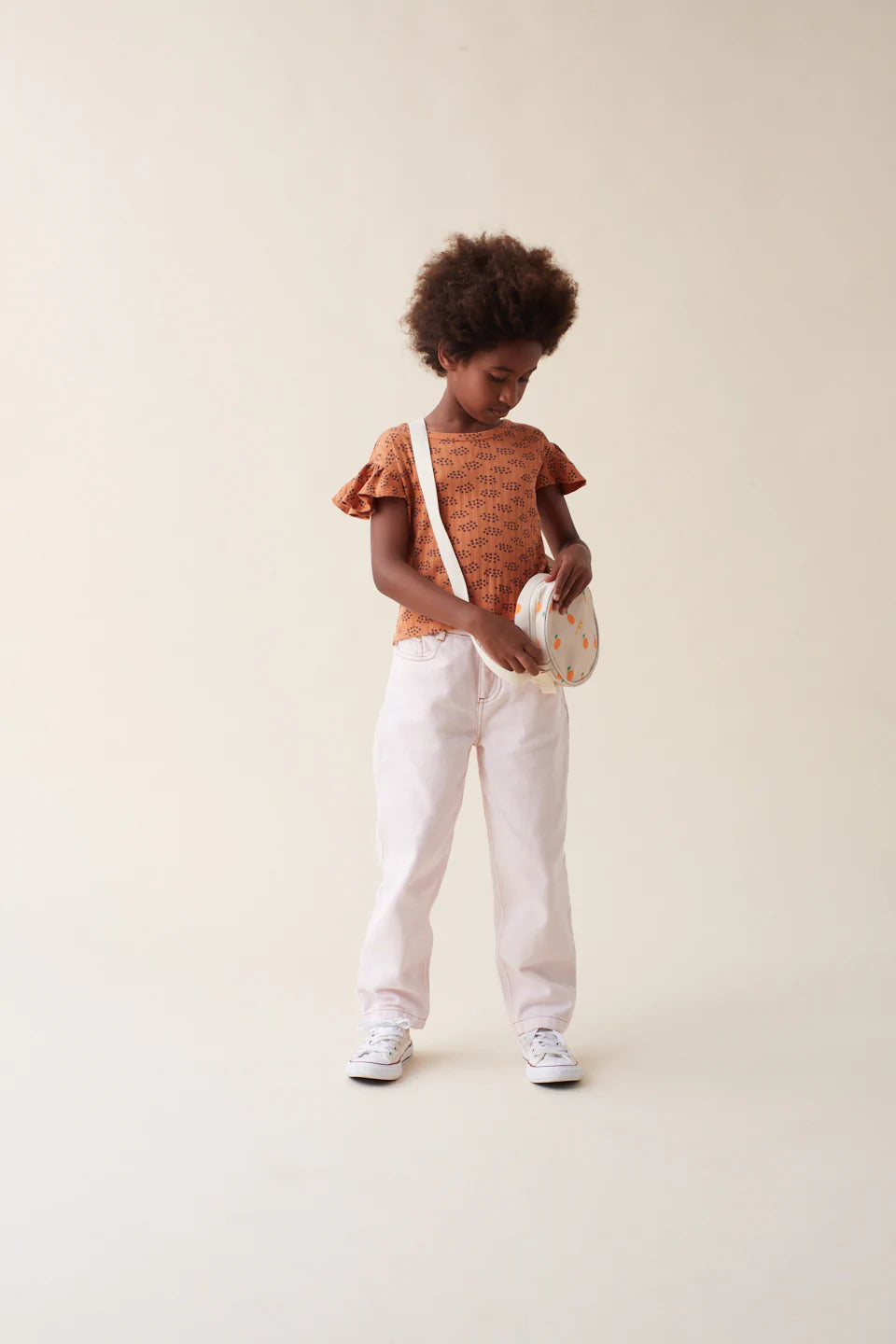TINYCOTTONS Kids FORGET ME NOT CROP TEE in Light brown/ultramarine 055