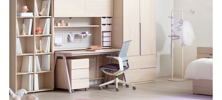 >iloom OLIVER Kids Study Chair with Mesh Back [more-color]